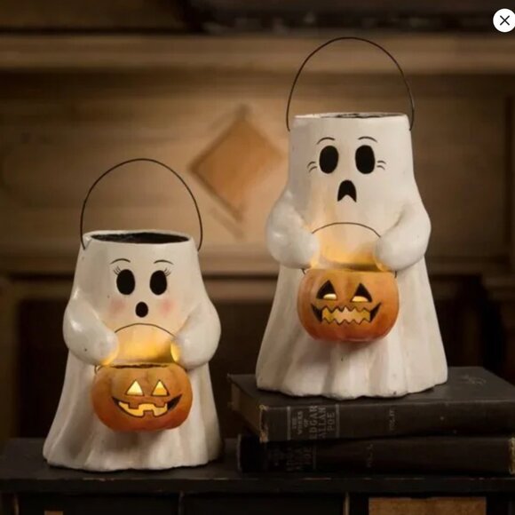 Trick-or-Treat BOO Ghosts